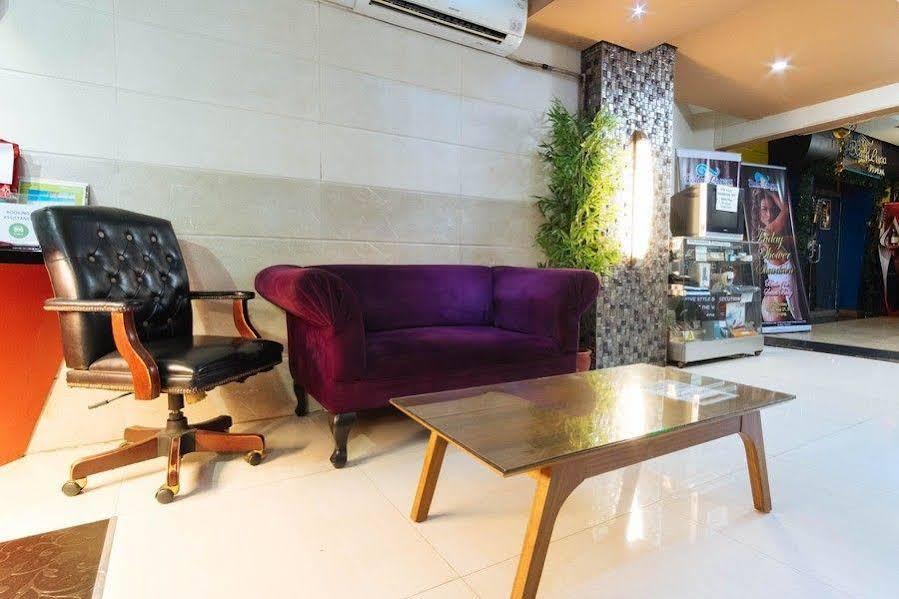Sir William'S Hotel Quezon City Ngoại thất bức ảnh