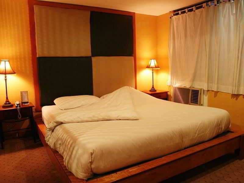 Sir William'S Hotel Quezon City Ngoại thất bức ảnh