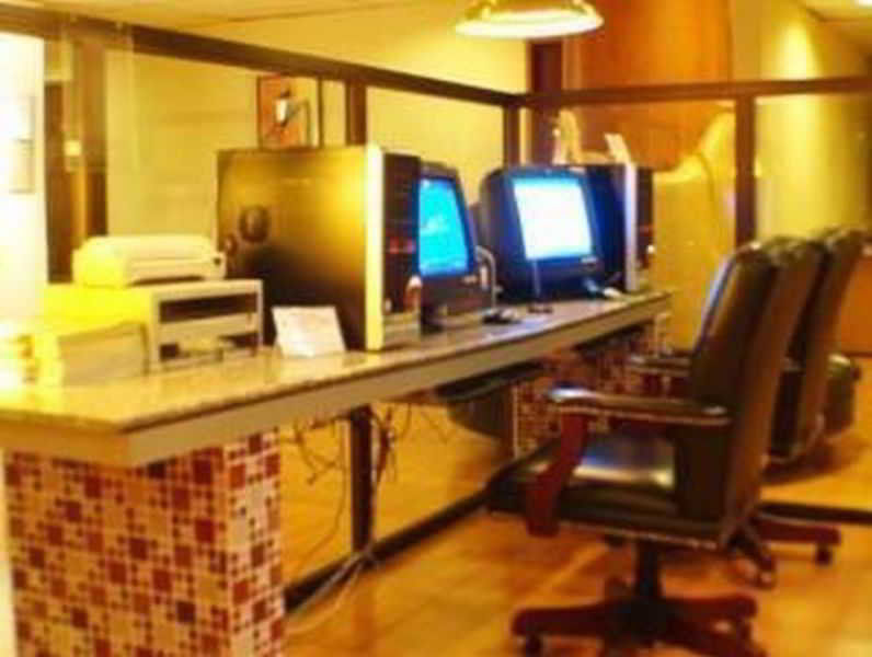 Sir William'S Hotel Quezon City Ngoại thất bức ảnh